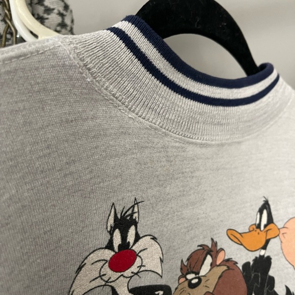 Vintage - University at Buffalo Looney Toons Crew Neck - Picture 2 of 4